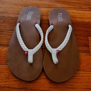 Flojos Size 8 women Only tried on.